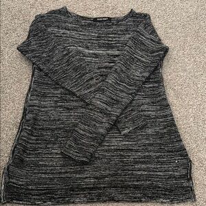 Ellen Tracy Black and Gray Tunic
